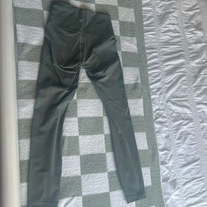 lululemon like new leggings! green/grey color barely worn!